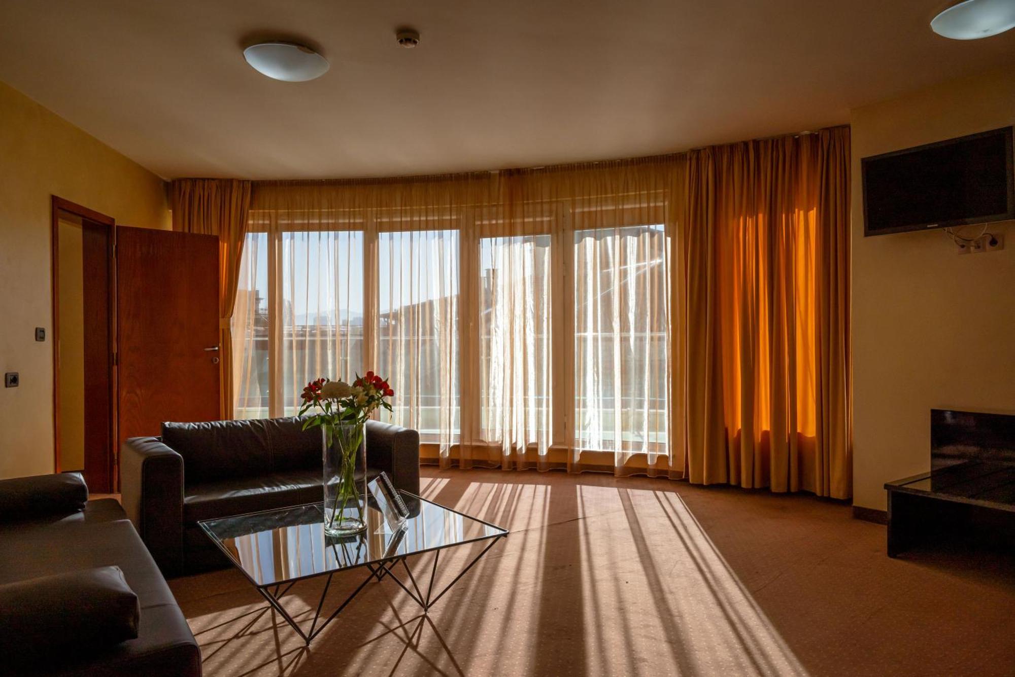 Europe Hotel Sofia Buitenkant foto